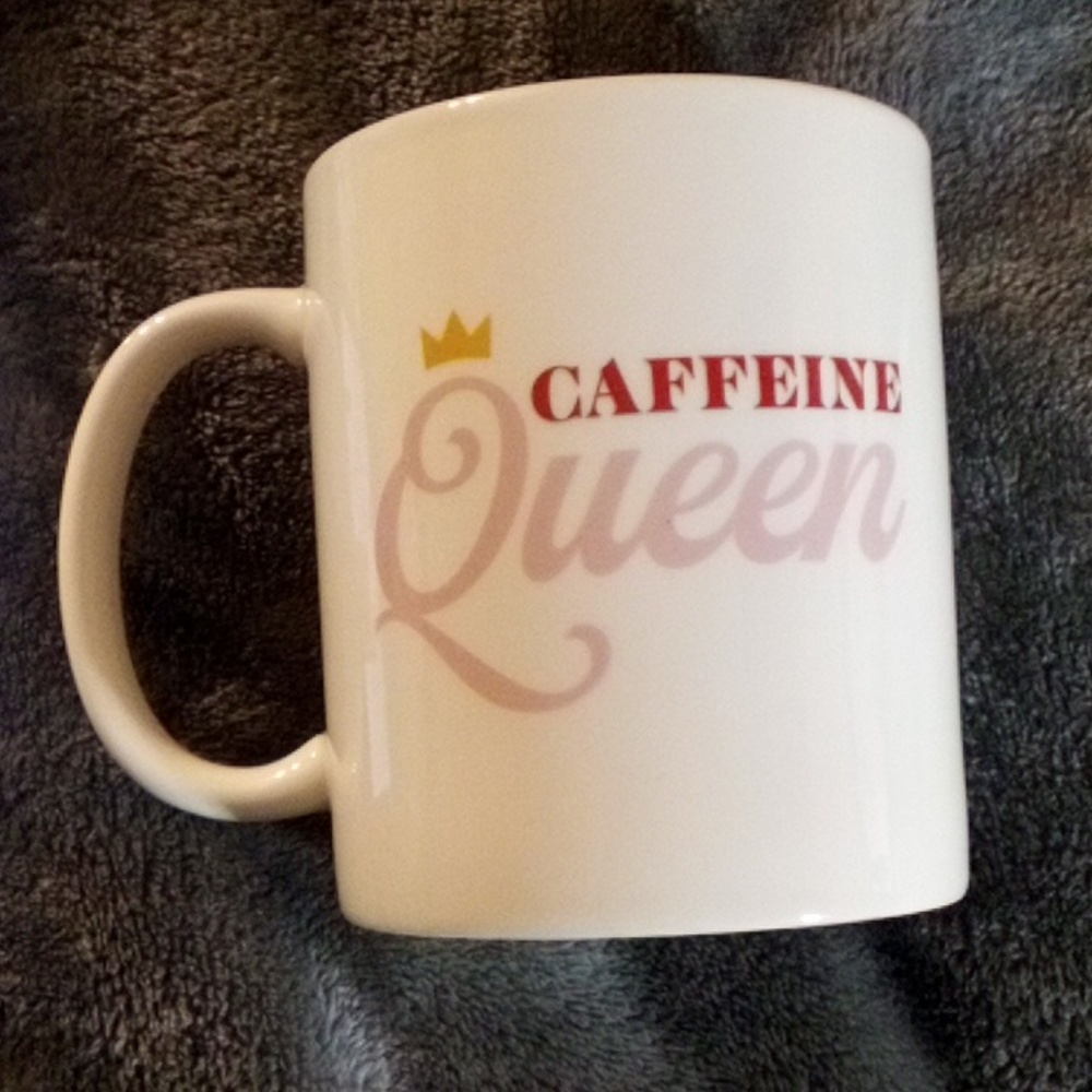 NEW MUG QUEEN OF CAFFEINE